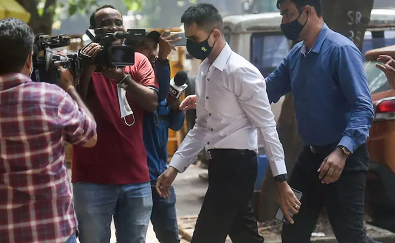 '୧୮ କୋଟିର ବୋମା' ପକାଇଥିଲେ, ରାତାରାତି ବଦଳିଗଲେ ସାକ୍ଷୀ