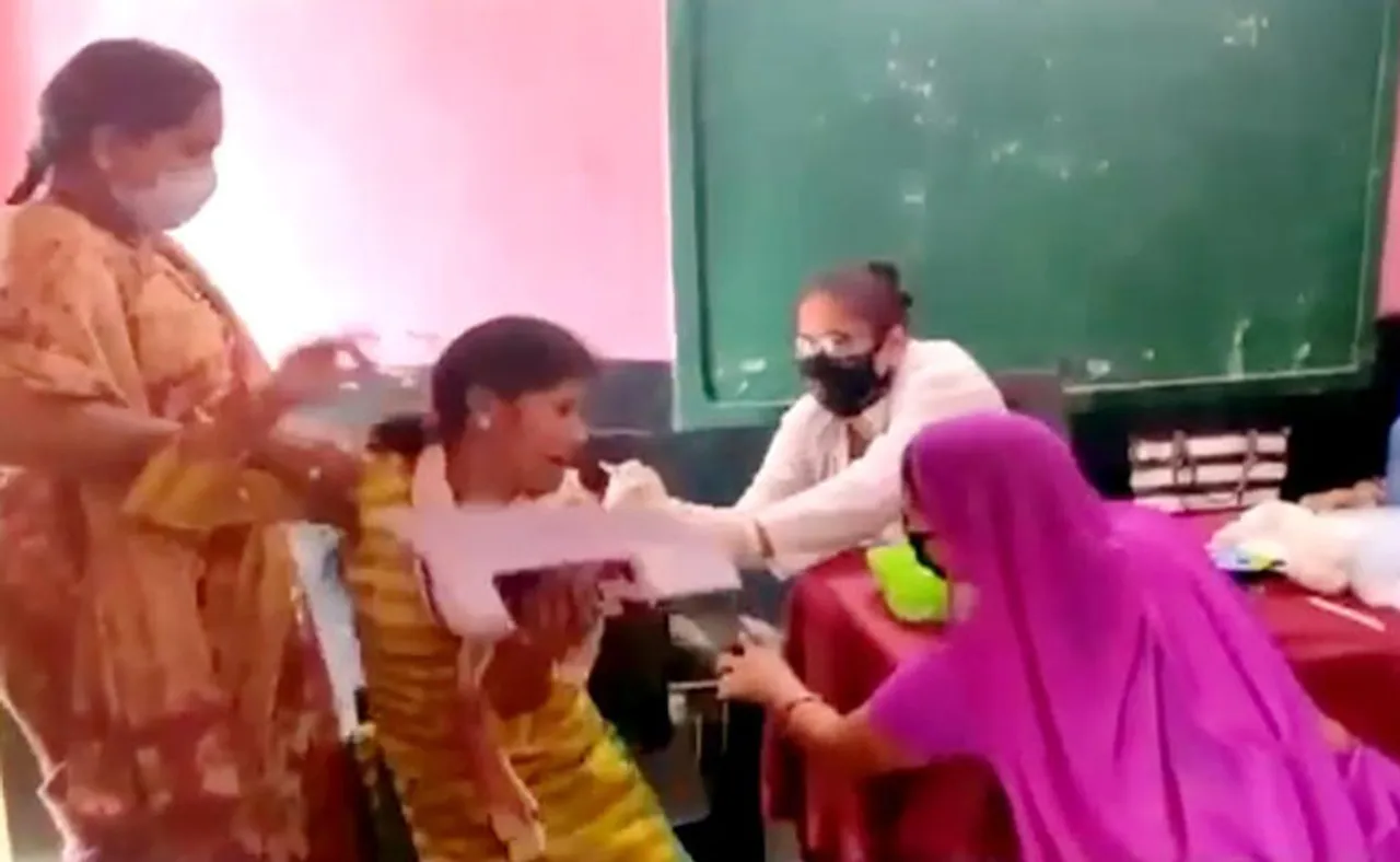 ଟିକା ନେବାକୁ ଯାଇଥିଲେ, ଛୁଞ୍ଚି ଦେଖି ଦୌଡିଲେ