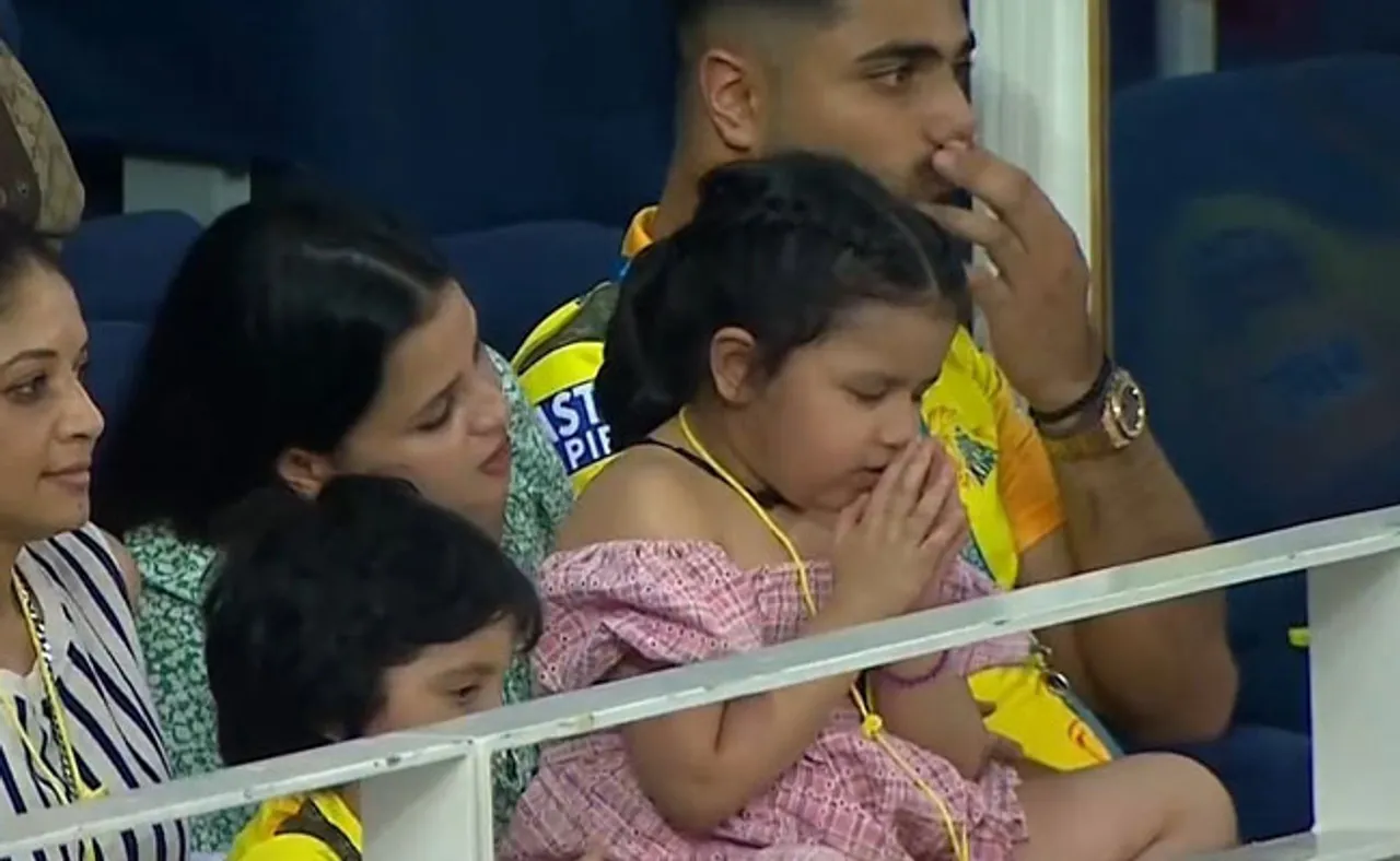 ଧୋନିଙ୍କ ପାଇଁ ପ୍ରାର୍ଥନା କରୁଥିଲେ ଝିଅ, ହେଲେ ଶୁଣିଲେନି