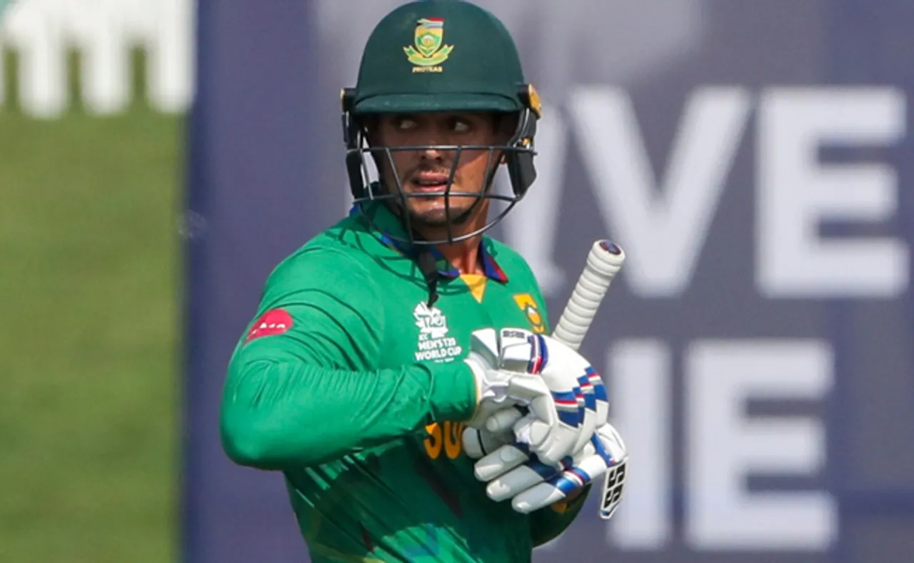 କ୍ଷମା ମାଗିଲେ, ଆଉ କହିଲେ ମୁଁ ପୁଣିଥରେ ନିଜ ଦେଶ ପାଇଁ ଖେଳିବାକୁ ଚାହେଁ