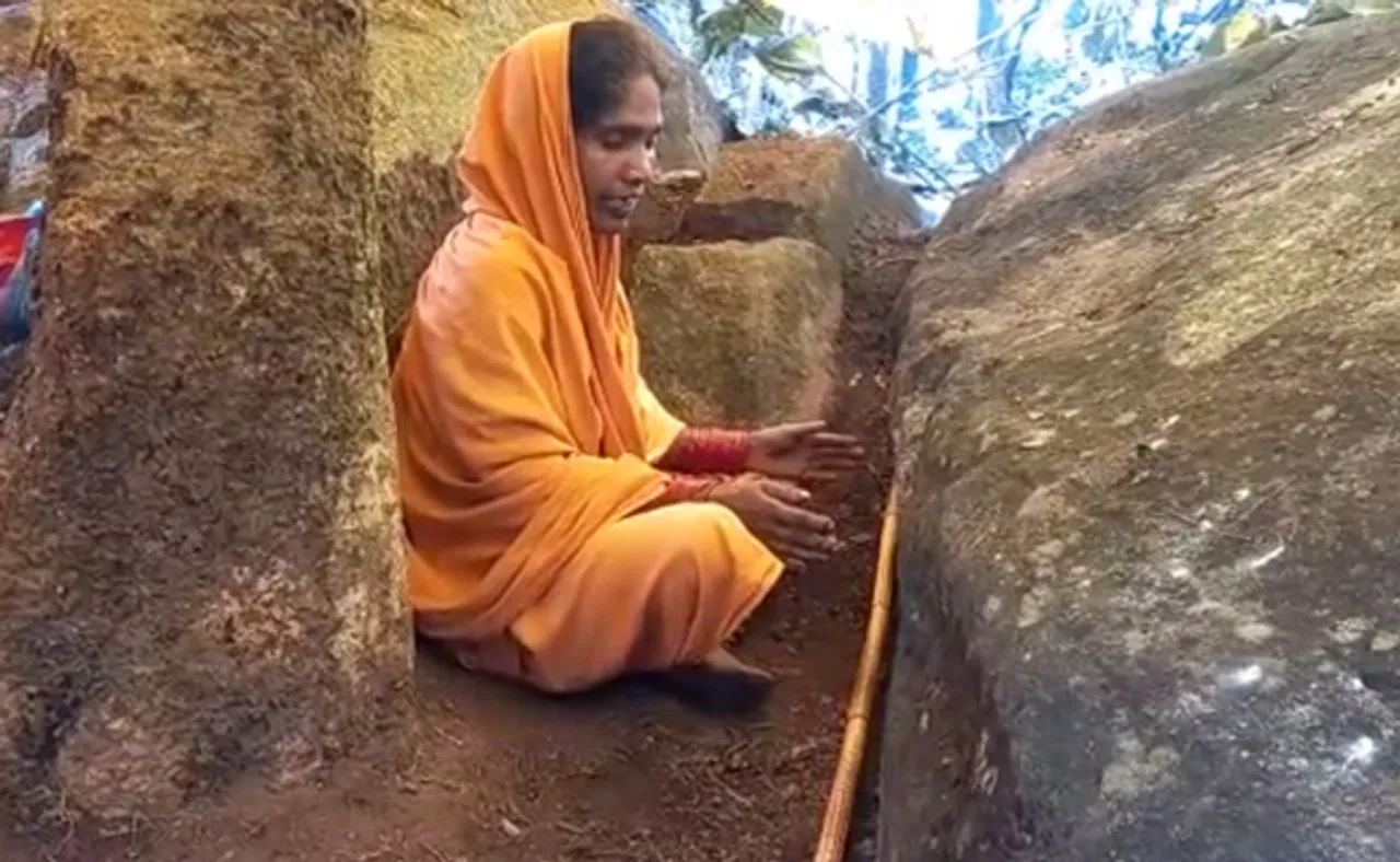 ଘଞ୍ଚ ଜଙ୍ଗଲରେ ଚାରିଦିନ ଧରି ତପସ୍ୟା କରୁଛନ୍ତି ମହିଳା, ଆଉ କହୁଛନ୍ତି...