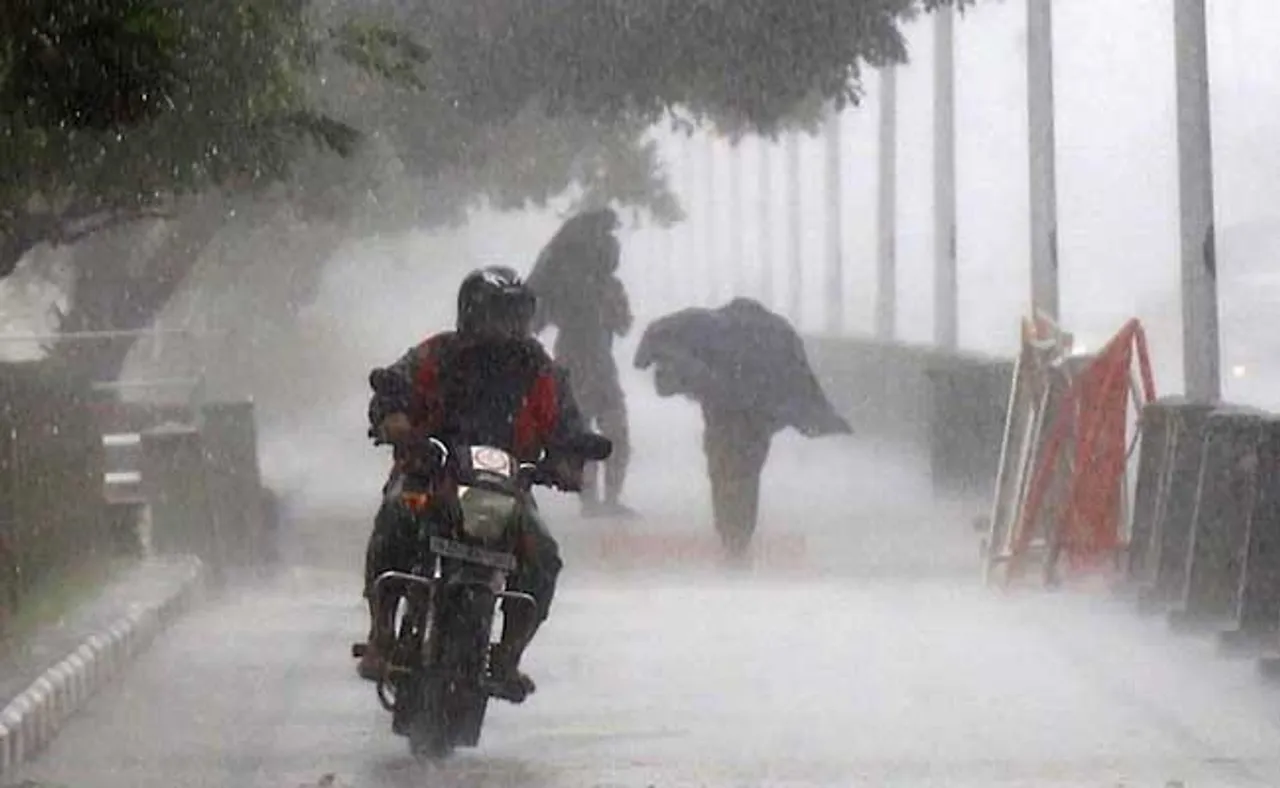 ବର୍ଷା ବିତ୍ପାତ୍ତ ଯୋଗୁ ଗଲାଣି ୮ ଜୀବନ, ୨୩ ଜିଲ୍ଲାରେ ସ୍କୁଲ ବନ୍ଦ