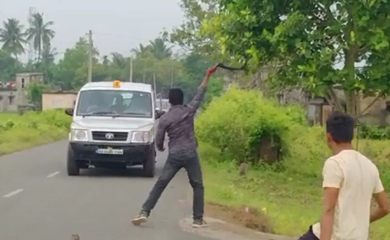 କେନ୍ଦ୍ରମନ୍ତ୍ରୀଙ୍କ ଗାଡ଼ି ଉପରକୁ ଅଣ୍ଡାମାଡ଼