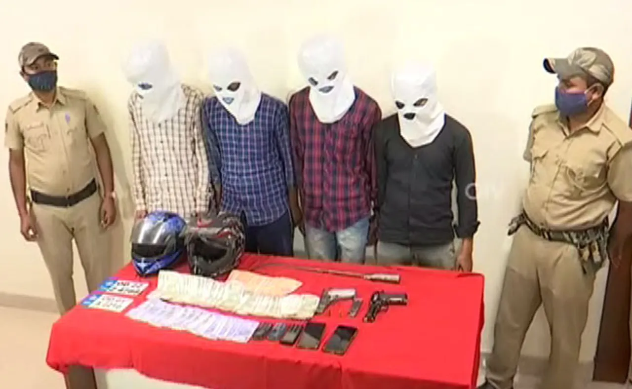 ଏସବିଆଇ କିଓସ୍କ ଲୁଟ୍ ଘଟଣା, ୨ ଭାଇ ସମେତ ୪ଜଣ ଗିରଫ