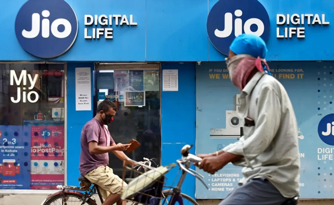 ଗ୍ରାହକଙ୍କୁ ଜବରଦସ୍ତ ଝଟ୍‌କା, ମହଙ୍ଗା ହେଲା ଜିଓ ରିଚାର୍ଜ ପ୍ଲାନ୍