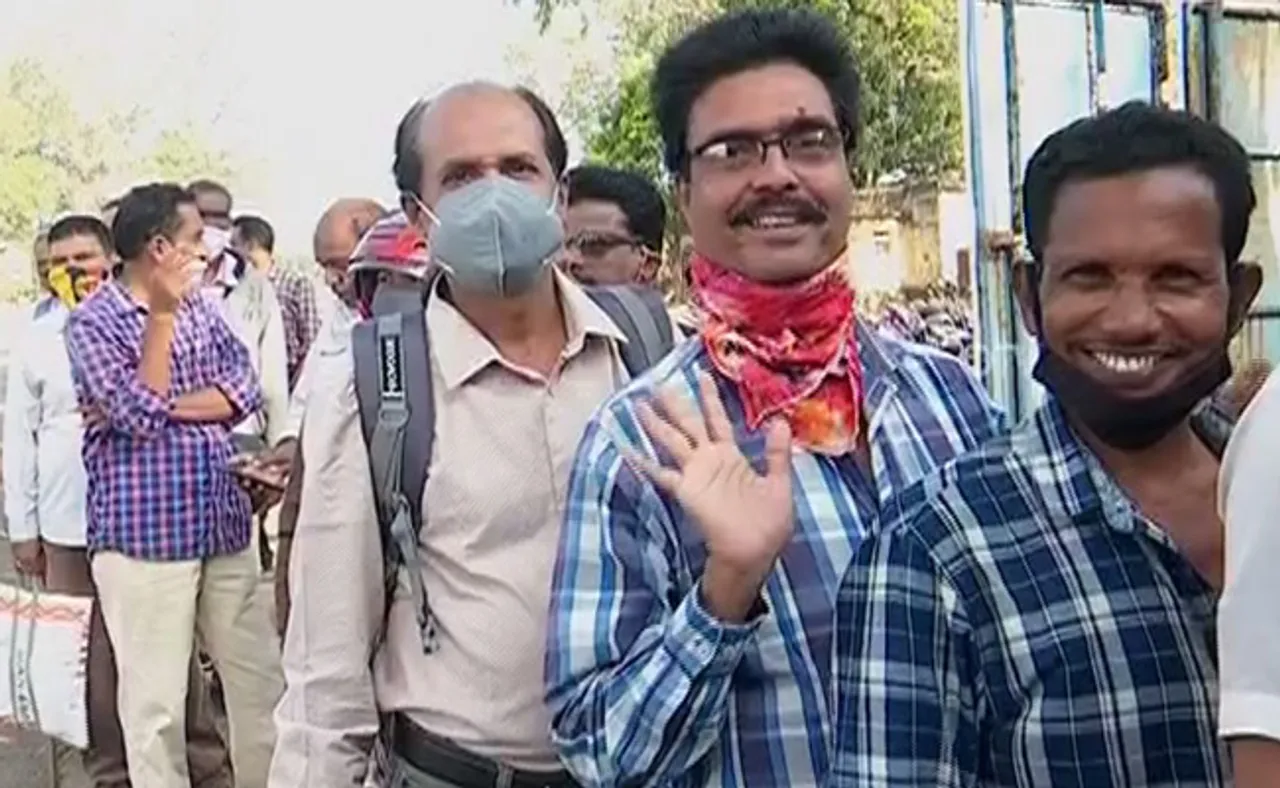 ୧୯ ମାସ ପରେ ଖୋଲିଲା କାଗଜ କଳ, କର୍ମଚାରୀ ଖୁସ୍