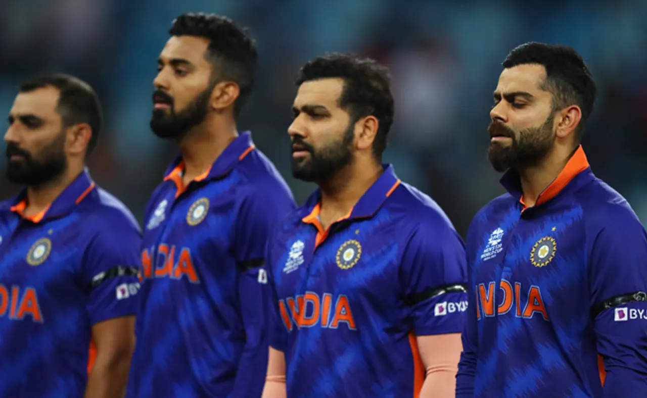 କାହିଁକି ଶେଷ ମ୍ୟାଚରେ ହାତରେ କଳା ପଟି ବାନ୍ଧି ଖେଳିଲା ଟିମ୍ ଇଣ୍ଡିଆ?