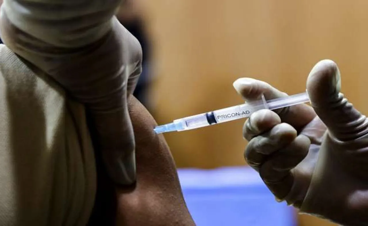 କୁକୁର କାମୁଡିବା ଟିକା ବଦଳରେ ଦେଲେ କରୋନା ଟିକା