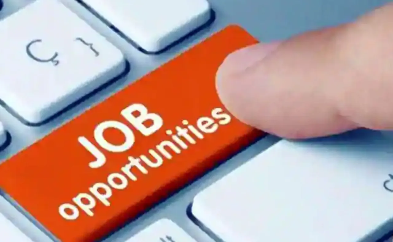 ଓଡ଼ିଶାରେ ବଢ଼ିଲା ସର୍ବୋଚ୍ଚ ବୟସସୀମା, ୫୩ ବର୍ଷ ବୟସରେ ବି କରିପାରିବେ ସରକାରୀ ଚାକିରି