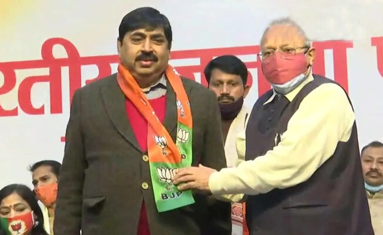 କାଲି ବୋହୂ ଆଜି ସଢ଼ୁ, ପଦ୍ମ ଧରିଲେ ପ୍ରମୋଦ