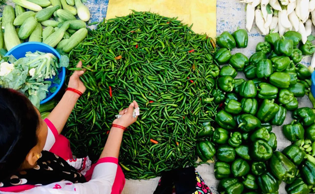 ହାହାକାର ସ୍ଥିତି: ଆଳୁ ୨୦୦, କଞ୍ଚା ଲଙ୍କା କେଜି ୭୦୦ ଟଙ୍କା