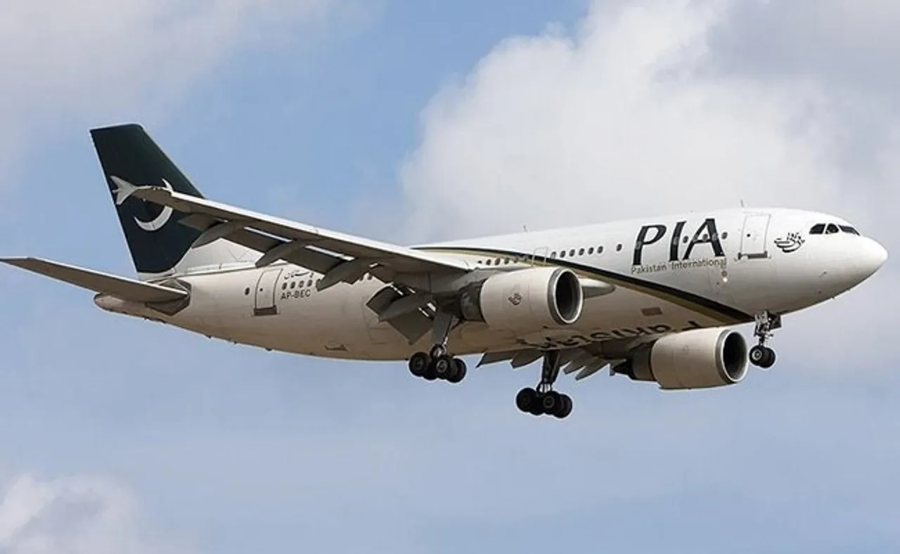 ମଝି ଆକାଶରେ ବିମାନ ଉଡାଇବାକୁ ମନା କରିଦେଲେ ପାଇଲଟ୍‌, କହିଲେ- ମୋ ସିଫ୍ଟ ସରିଗଲା