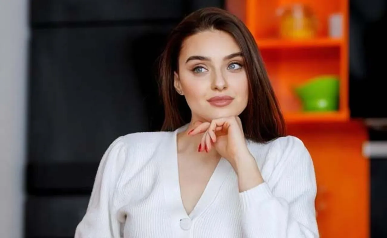 ଦେଶ ଛାଡିଲେ ୟୁକ୍ରେନ୍‌ ସୁନ୍ଦରୀ