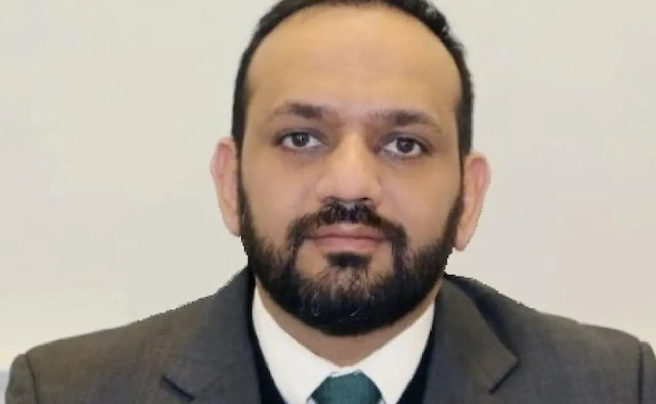 ୬ ମାସ ପୂର୍ବରୁ ସେ ଅର୍ଥମନ୍ତ୍ରୀ ଥିଲେ, ଏବେ ଆମେରିକାରେ ଉବେର ଚଳାଉଛନ୍ତି