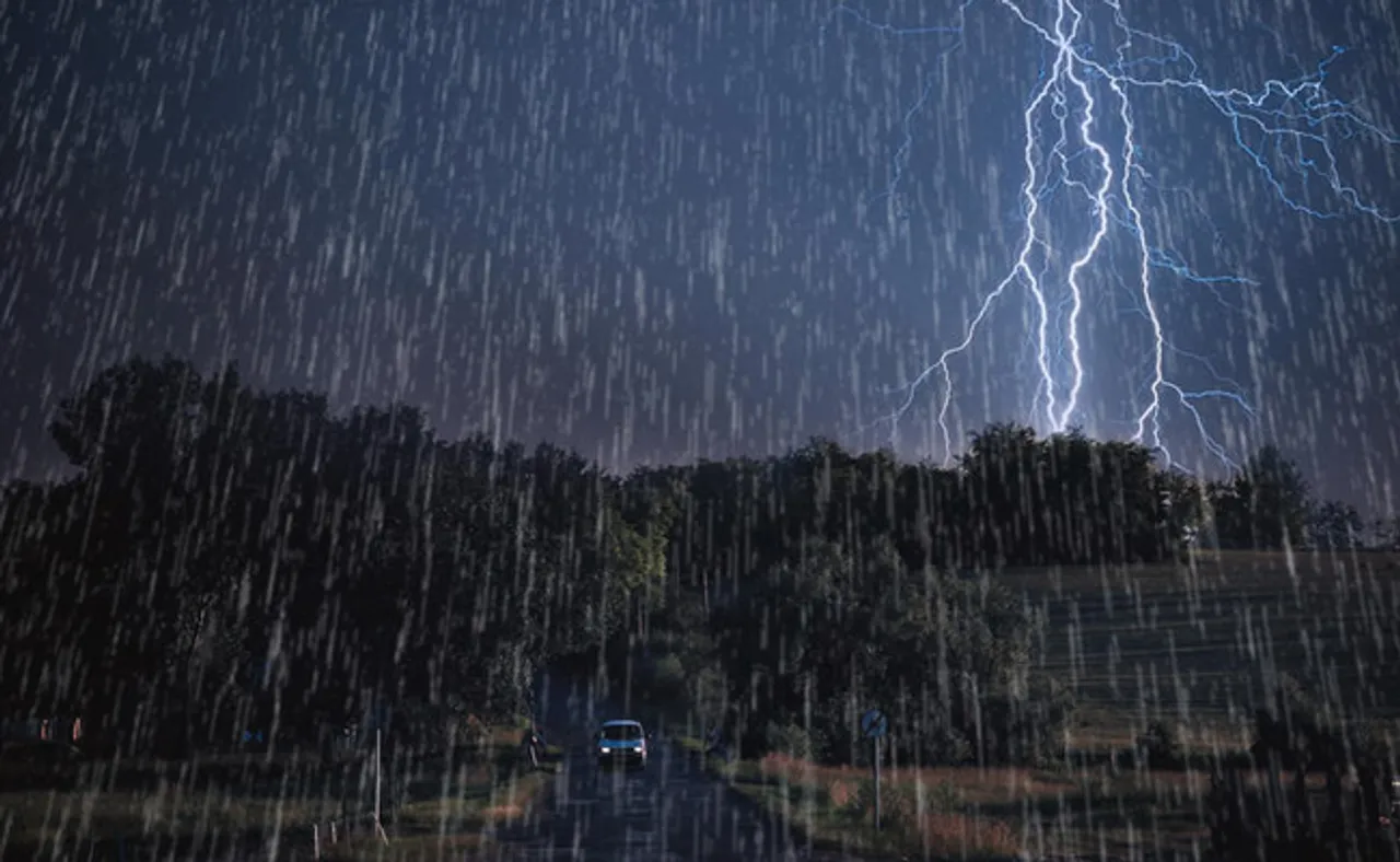 ବର୍ଷା, ବଜ୍ରପାତ ଓ ପବନ ନେଇ ରାଜ୍ୟର ବିଭିନ୍ନ ଜିଲ୍ଲାକୁ ଅରେଞ୍ଜ ଓ ୟେଲୋ ୱାର୍ଣ୍ଣିଂ