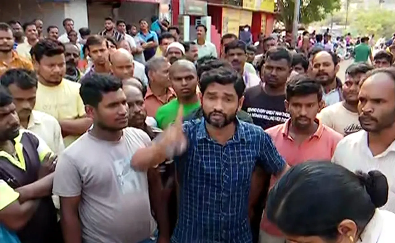 ବିଜେପି ଜିତିଲା ବୋଲି ରାଗିଲା ପ୍ରଶାସନ! ଭାଙ୍ଗିଲା ଗଣେଶ ମଣ୍ଡପ ହାଟ