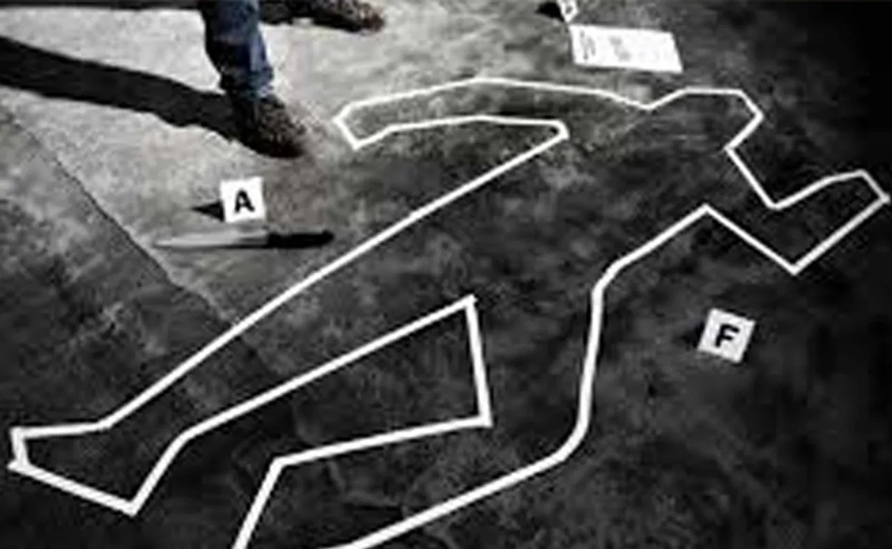 ପଥରରେ ଛେଚି ମାରିଦେଲେ, ଡ୍ରେନରେ ଫୋପାଡି ଦେଲେ