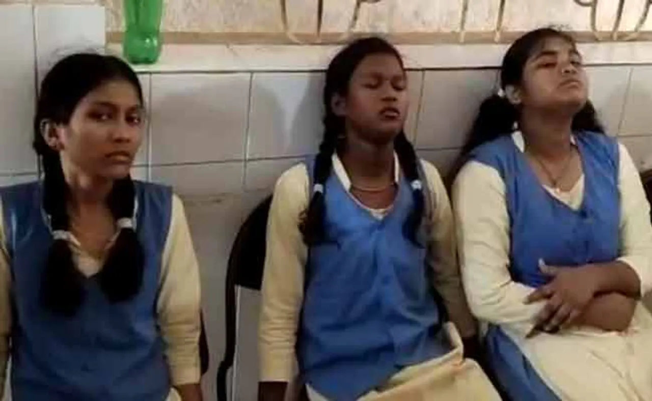 ଡ୍ରିଲ୍‌ ବେଳେ ଅଚେତ ହୋଇପଡ଼ିଲେ ୩ ଛାତ୍ରୀ