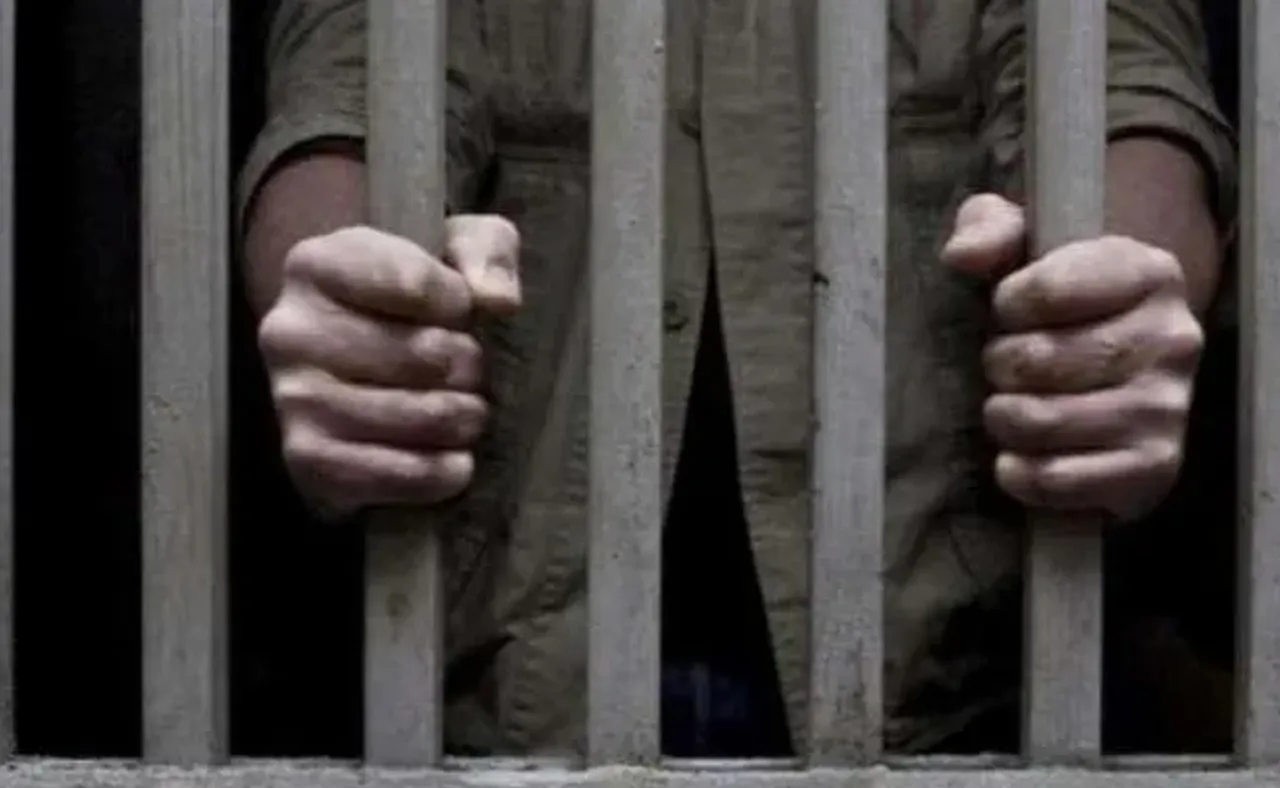 ବିଚାରାଧୀନ କଏଦୀ ଫେରାର