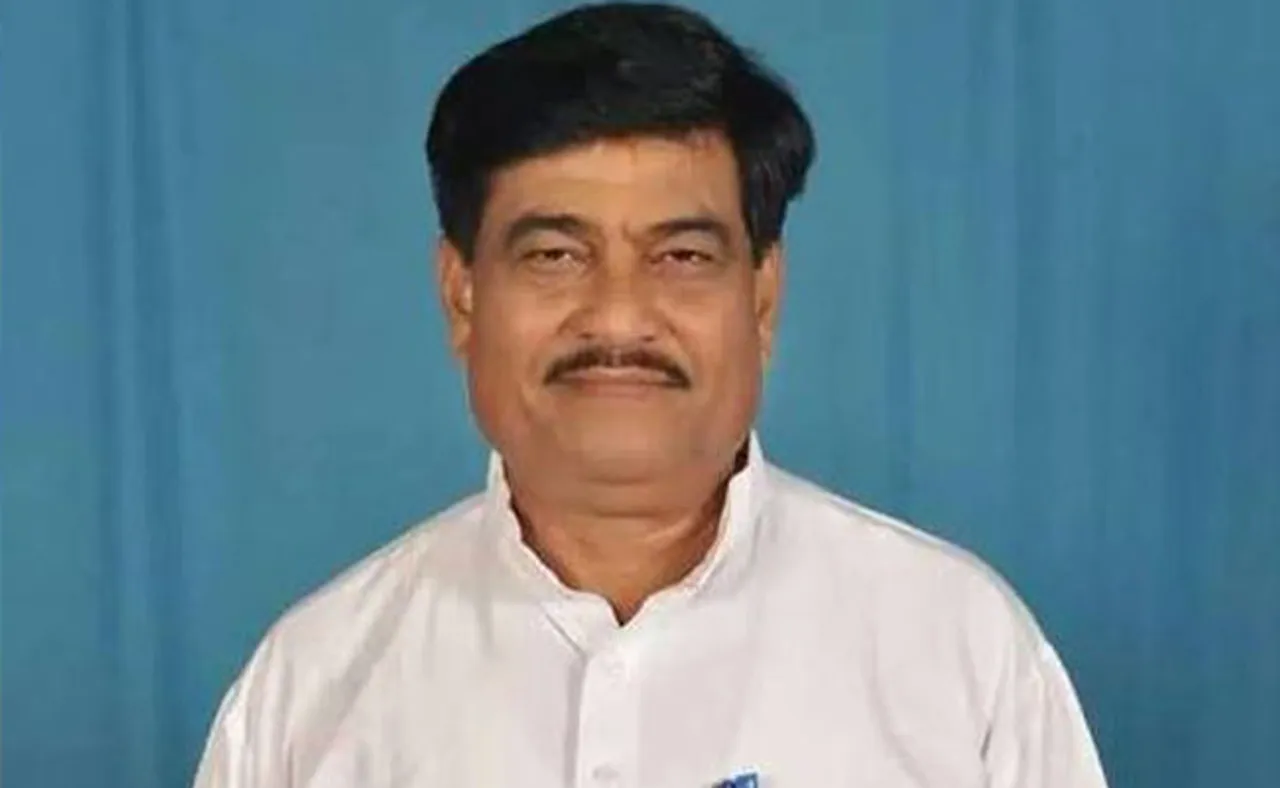 ‘ସମ୍ଭାବ୍ୟ ବାତ୍ୟା ପାଇଁ ଅଧିକ ଅତ୍ୟାବଶ୍ୟକ ଜିନିଷ ମହଜୁଦ ରଖନ୍ତୁ ନାହିଁ’