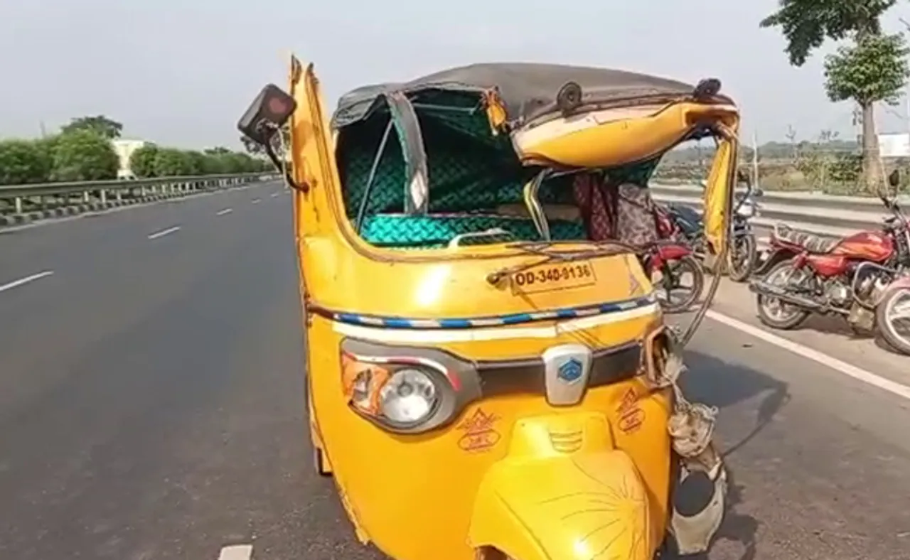 ଟ୍ରକ୍‌କୁ ପଛରୁ ପିଟିଲା ଅଟୋ; ଜଣେ ମୃତ, ୫ ଆହତ