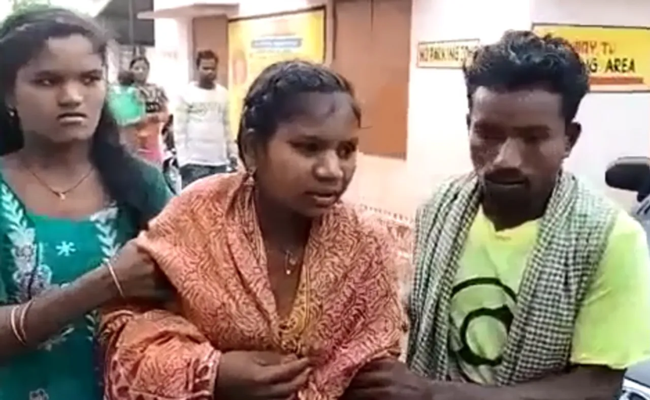 ରଜ ଉତ୍ସବ ବେଳେ ବଜ୍ରପାତ, ୬ ଯୁବତୀ ଆହତ