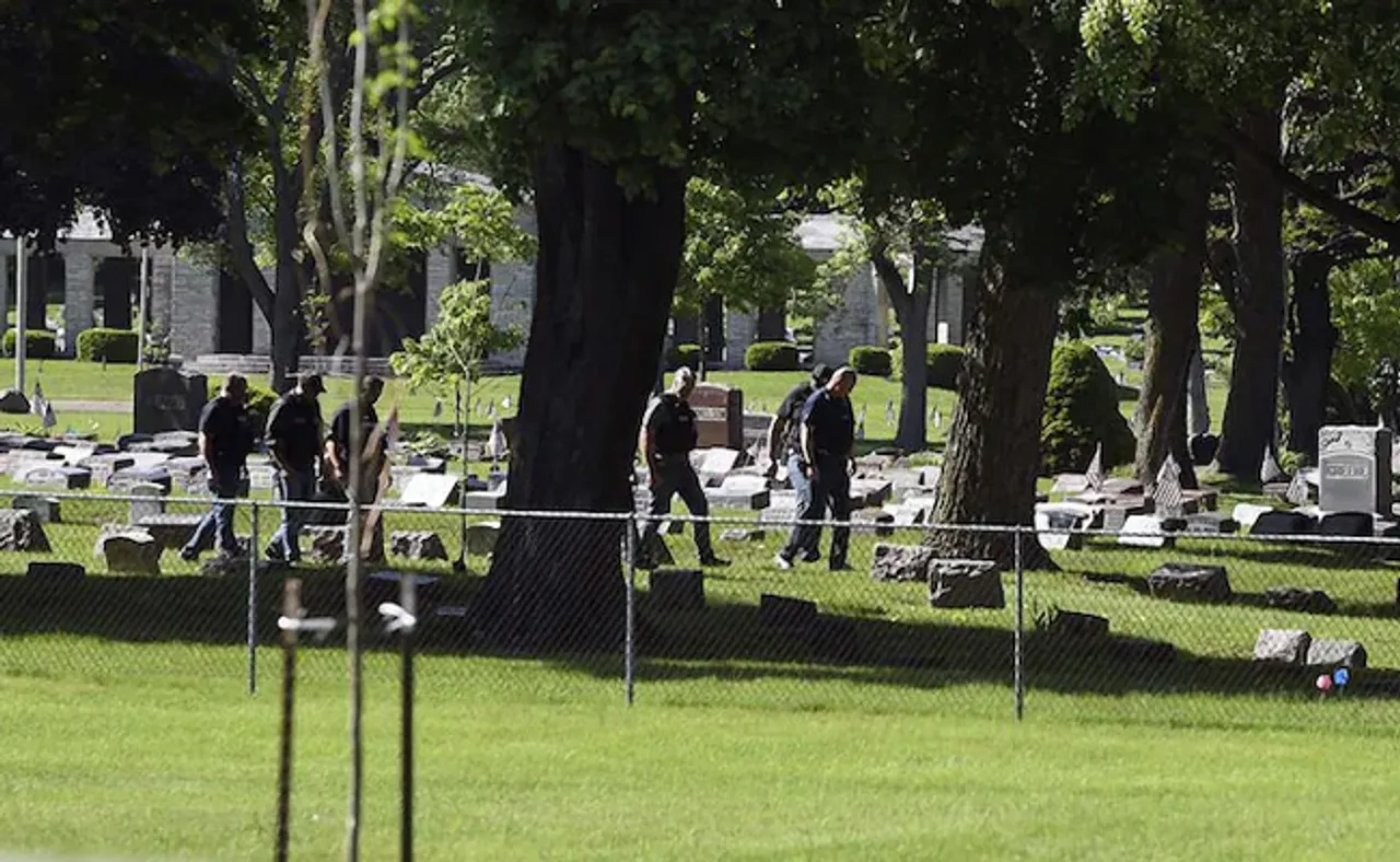 ଚର୍ଚ୍ଚ ଭିତରେ ଆଖିବୁଜା ଗୁଳିମାଡ଼, ୨ ଜଣଙ୍କ ଜୀବନ ଗଲା