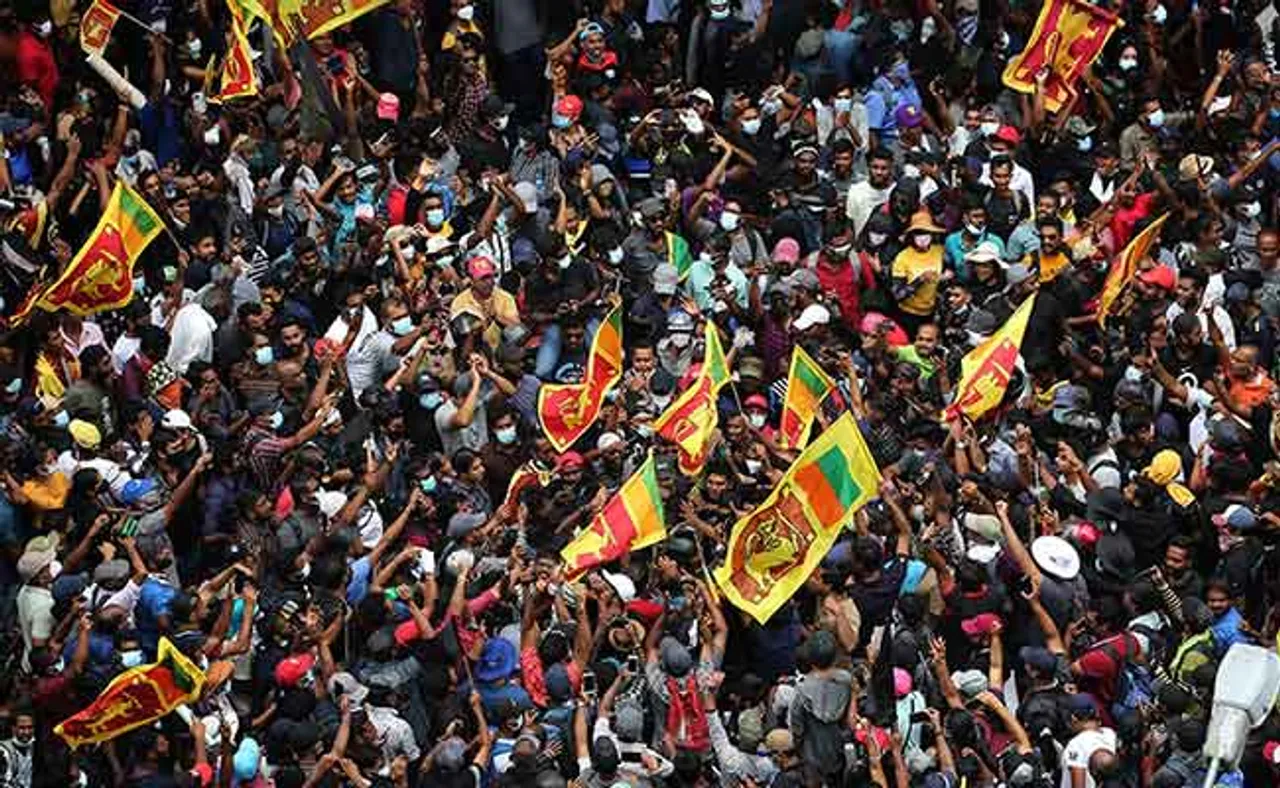 ନିଜେ ବନାଇଥିବା ଋଣଯନ୍ତାରେ ଶ୍ରୀଲଙ୍କା