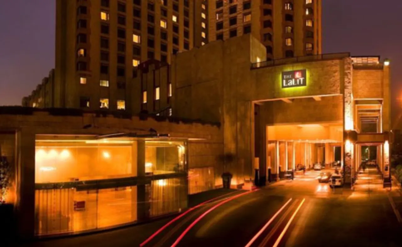 '୫ କୋଟି ଦିଅ ନହେଲେ ଉଡାଇ ଦେବି ହୋଟେଲ'