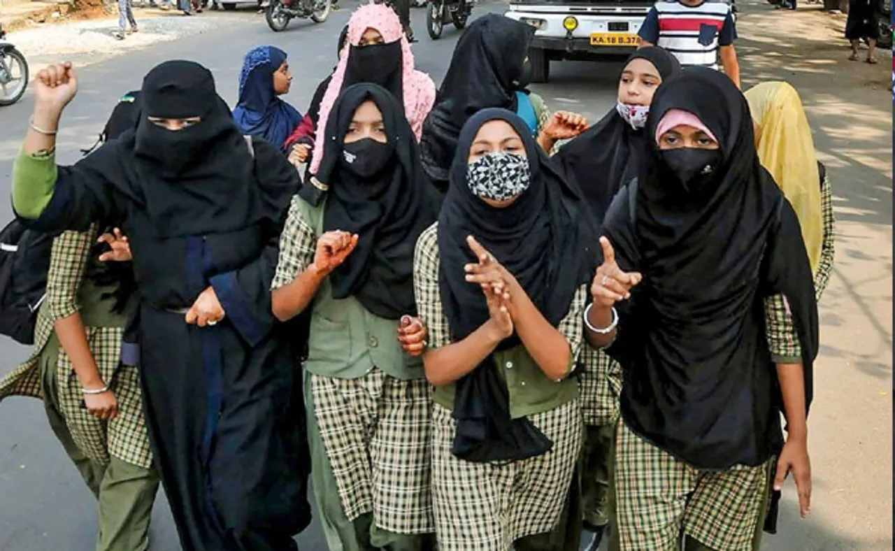 ପରିଧାନର ଅଧିକାର ଭିତରେ ବିବସ୍ତ୍ରର ଅଧିକାର ଅଛି କି? କାହିଁକି ଏମିତି ପଚାରିଲେ ସୁପ୍ରିମକୋର୍ଟ