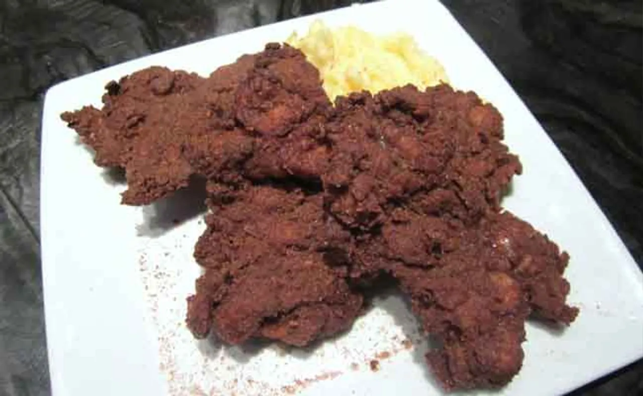 କ୍ରିସ୍‌ପି ଚକୋଲେଟ୍‌ ଚିକେନ୍‌