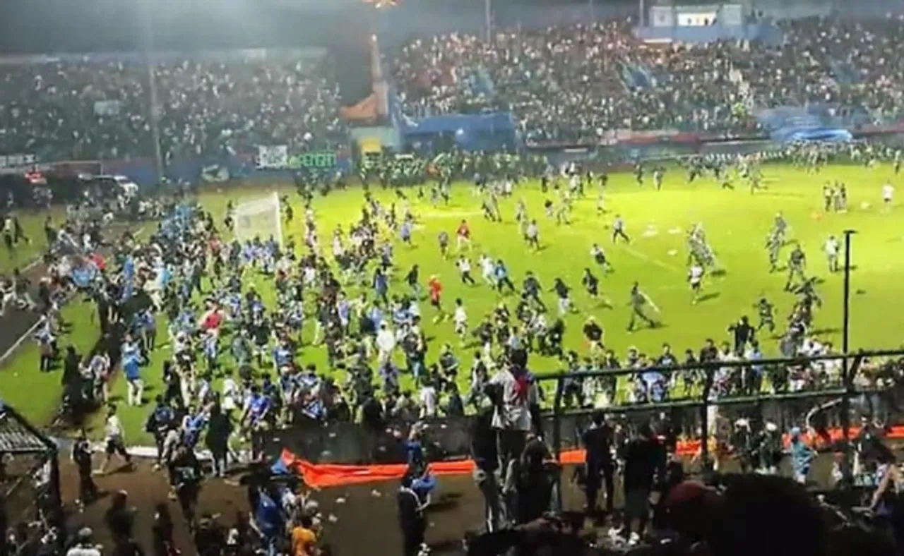 ଫୁଟ୍‌ବଲ୍‌ ମ୍ୟାଚ୍‌ ବେଳେ ଦଳାଚକଟା, ୧୭୪ ମୃତ