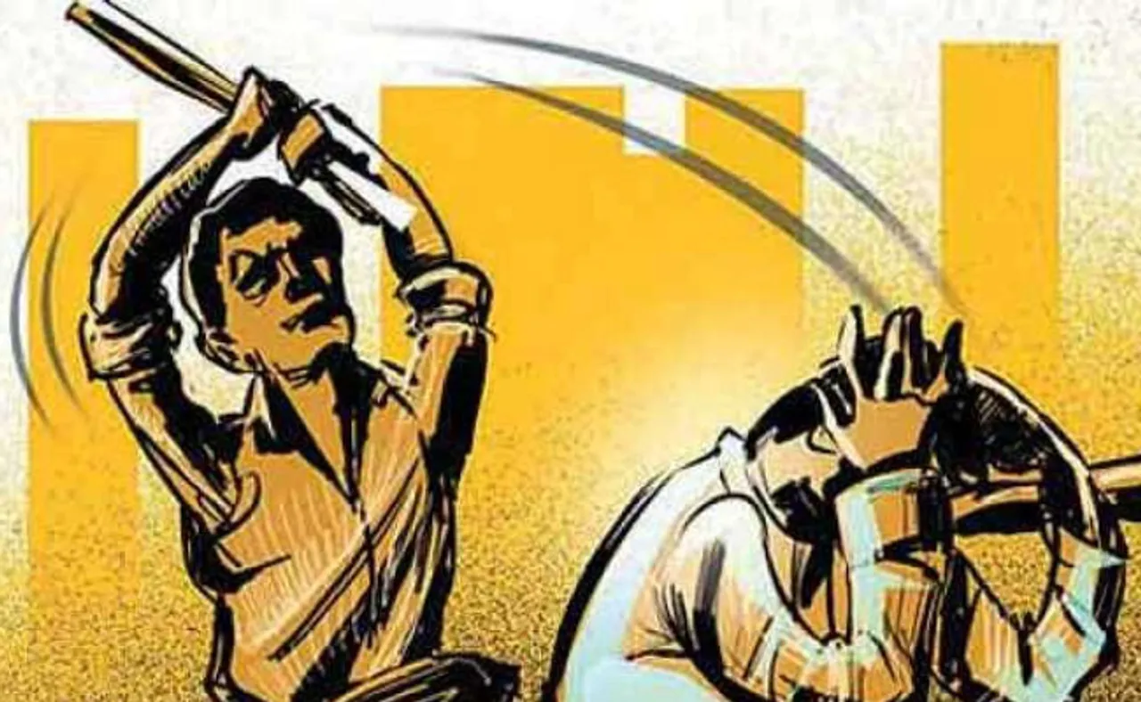 ମଦ୍ୟପର ଠେଙ୍ଗା ମାଡ଼ରେ ପ୍ରଧାନଶିକ୍ଷକଙ୍କ ମୁଣ୍ଡ ଫାଟିଲା