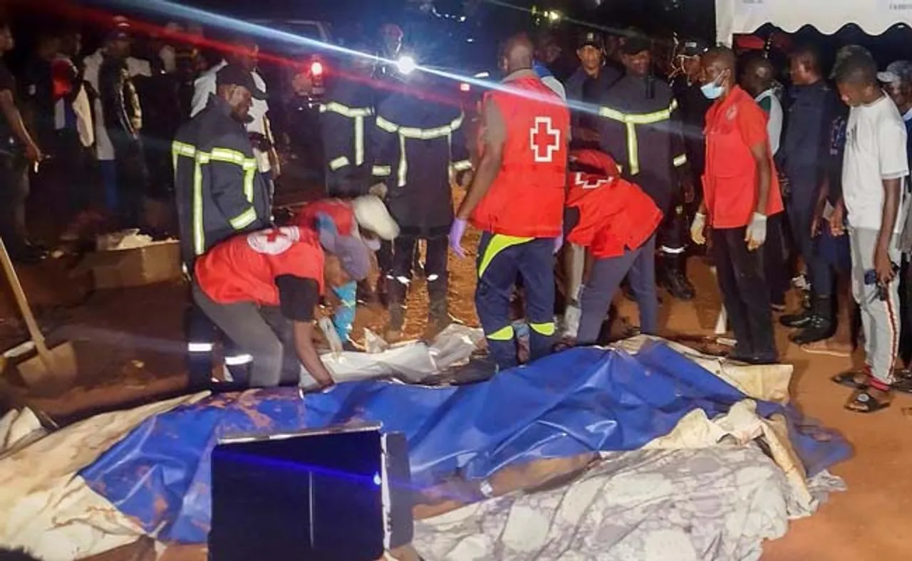 ଅନ୍ତିମ ସଂସ୍କାର ବେଳେ ଭୂସ୍ଖଳନ, ୧୪ ମୃତ