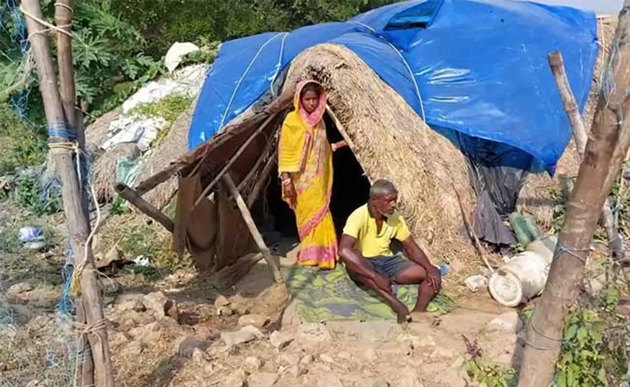 ପକ୍ଷାଘାତ କରି ଦେଇଛି ବିବଶ, ଜରିପାଲ ତଳେ ବିତୁଛି ୬ ପ୍ରାଣୀଙ୍କ ଜୀବନ