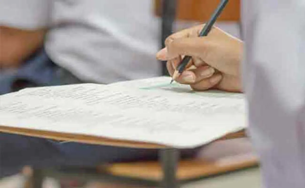 ଆଜିଠୁ ମାଟ୍ରିକ ସମ୍ମେଟିଭ-୧ ଖାତା ଦେଖା