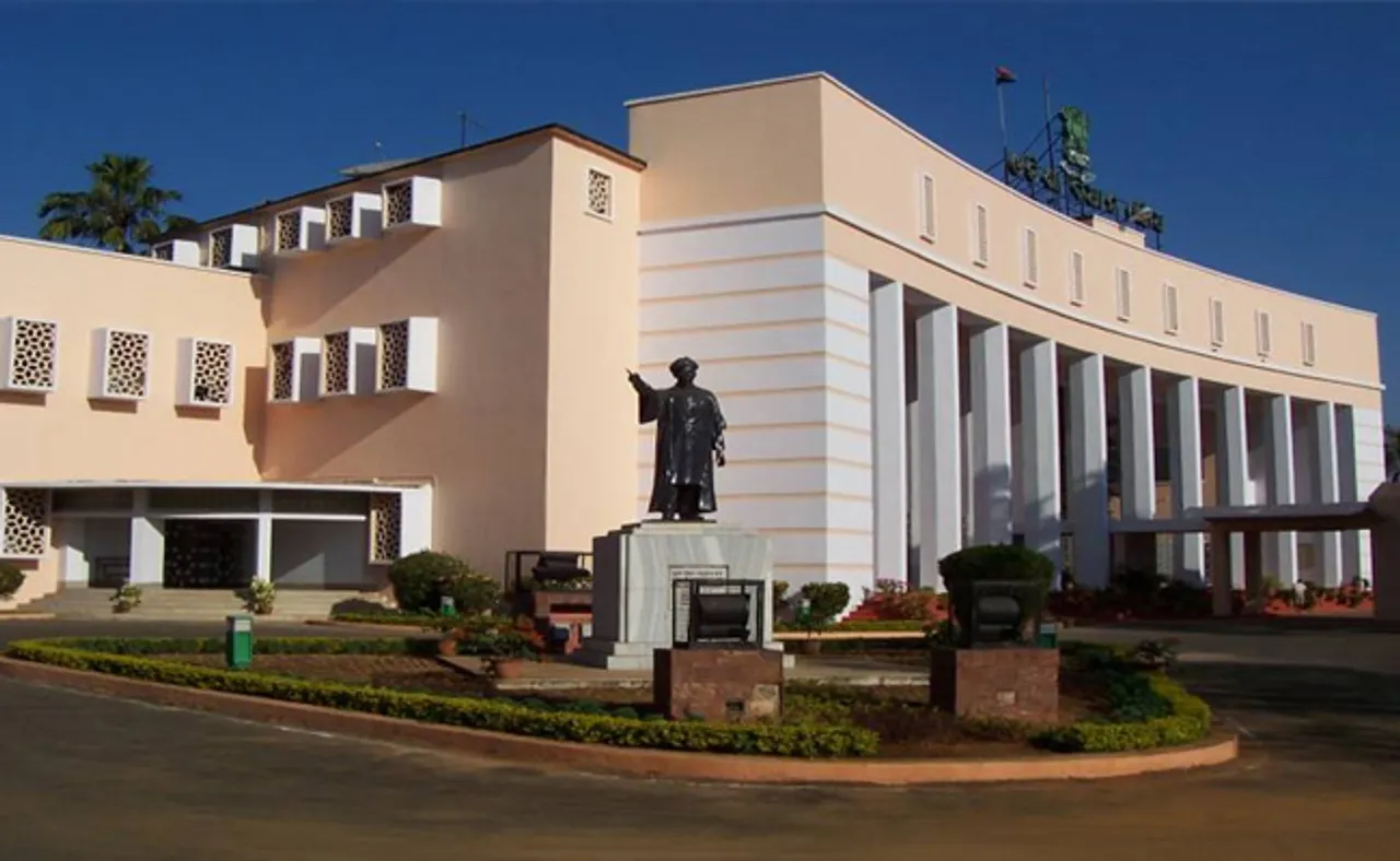 ବିଧାୟକଙ୍କ ଦରମା ସଂଶୋଧନ କମିଟି କି ସମୀକ୍ଷା କରିଛନ୍ତି?