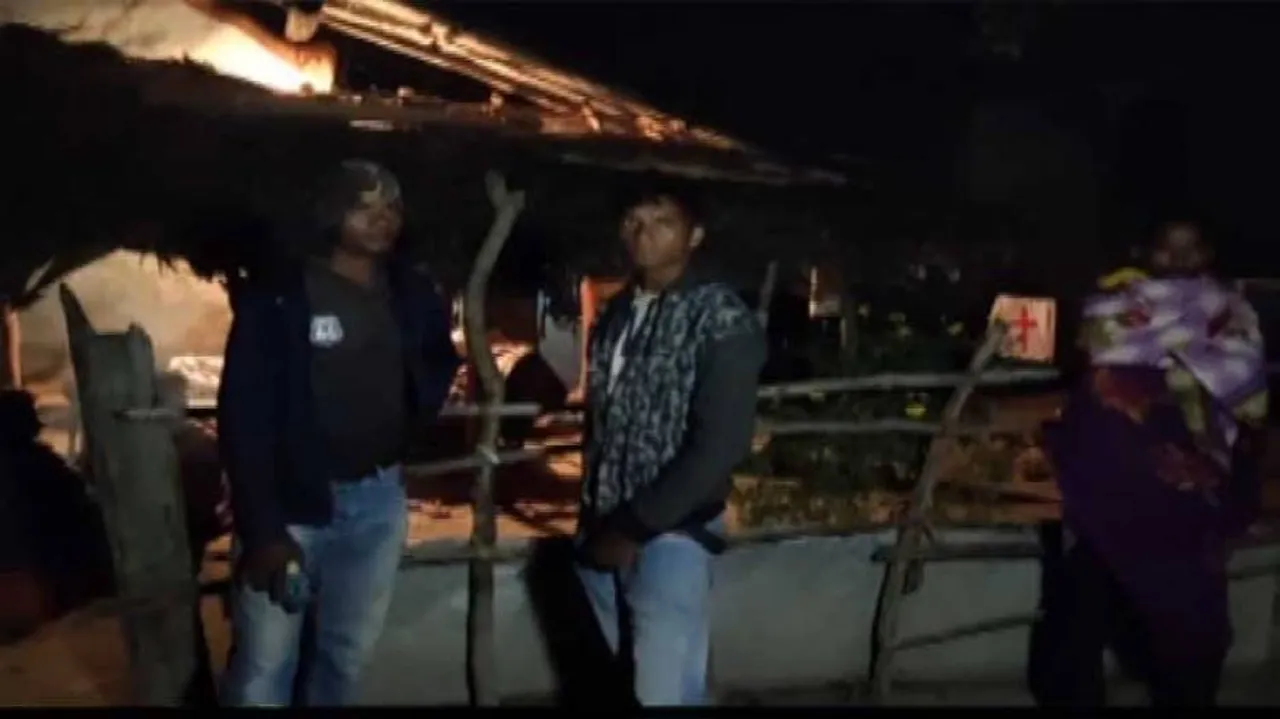 ଧର୍ମାନ୍ତରୀକରଣ କରିଥିବାରୁ ଶ୍ମଶାନରେ ଶବ ସତ୍କାର କରିବାକୁ ଦେଲେ ନାହିଁ ଗ୍ରାମବାସୀ