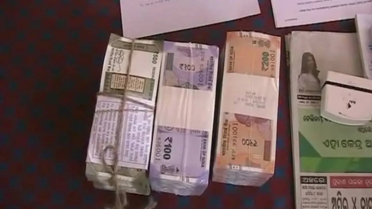 ପାଟଣାଗଡ଼ରୁ ଜବତ ହେଲା ୮ଲକ୍ଷ ଟଙ୍କା