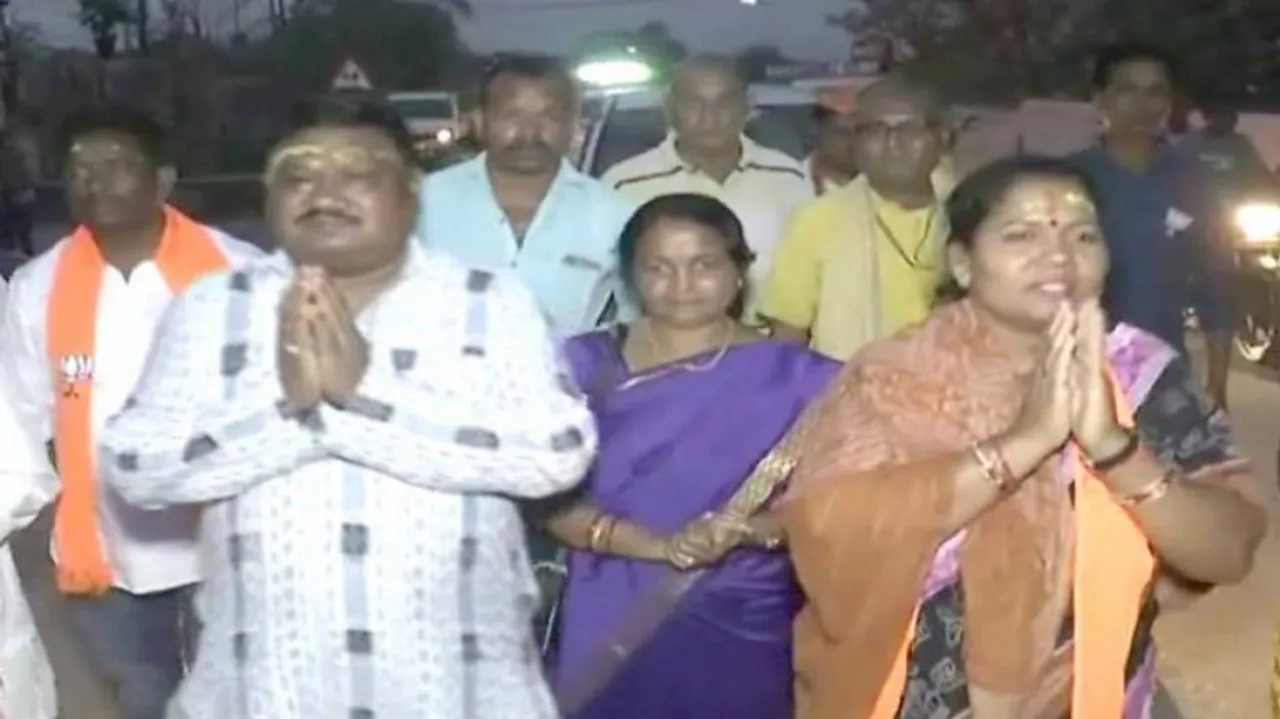 ପ୍ରଚାର ମଇଦାନକୁ ଓହ୍ଲାଇଲେ ଜୁଏଲ୍ ଓରାମ୍ ଏବଂ କୁସୁମ ଟେଟେ