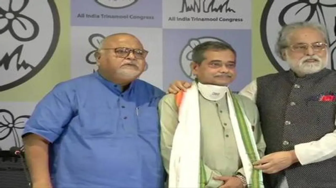 କଂଗ୍ରେସକୁ ଆଉ ଏକ ଝଟକା, ପ୍ରଣବ ମୁଖାର୍ଜୀଙ୍କ ପୁଅ ଟିଏମ୍‌ସିରେ ସାମିଲ