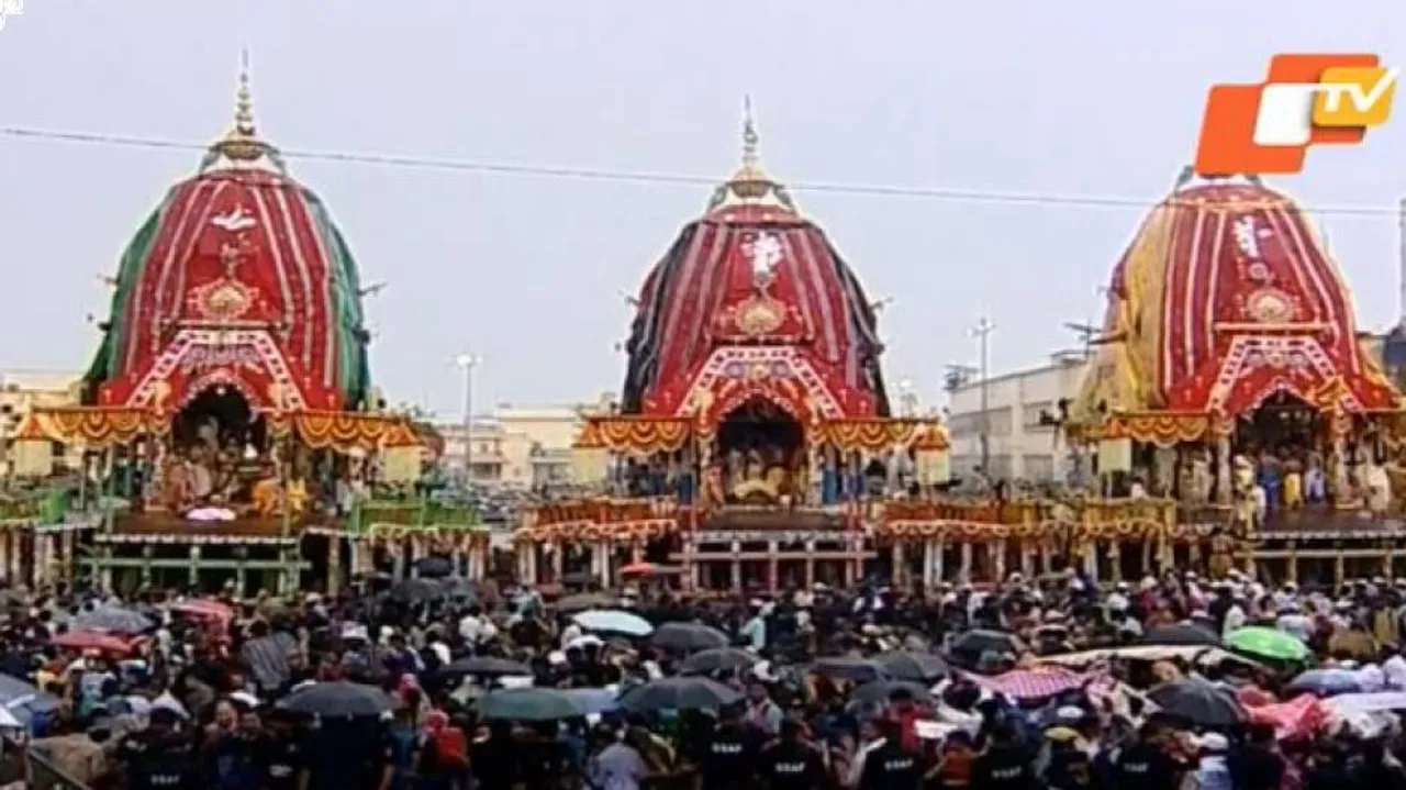 ମହାପ୍ରଭୁଙ୍କ ସୁନା ବେଶରେ ସବୁ ସୁନା, ହେଲେ ଗୋଟିଏ ରୂପା