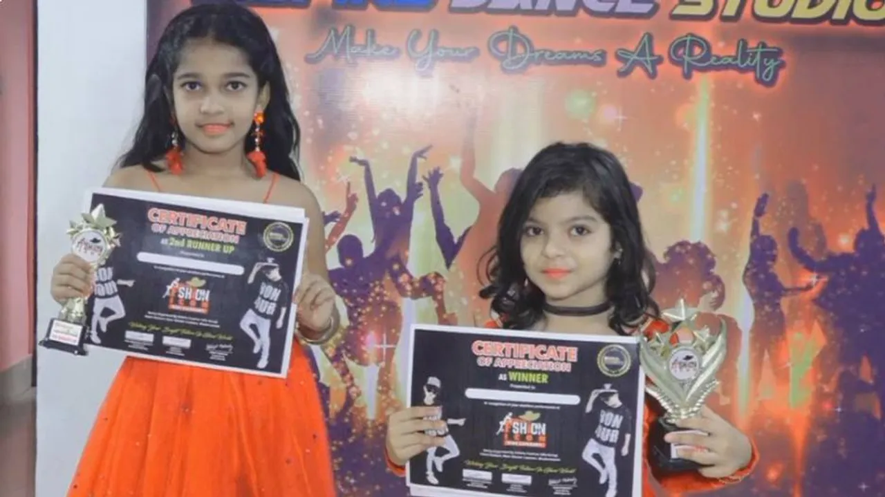 ଦମଦାର ଡାନ୍ସ ସାଙ୍ଗକୁ ଜବରଦସ୍ତ ଏକ୍ସପ୍ରେସନ୍ : ଅନ୍ତର୍ଜାତୀୟ ସ୍ତରରେ ନାଁ କରିବାକୁ ଯାଉଛନ୍ତି ବାରିପଦାର ଦୁଇ ଝିଅ