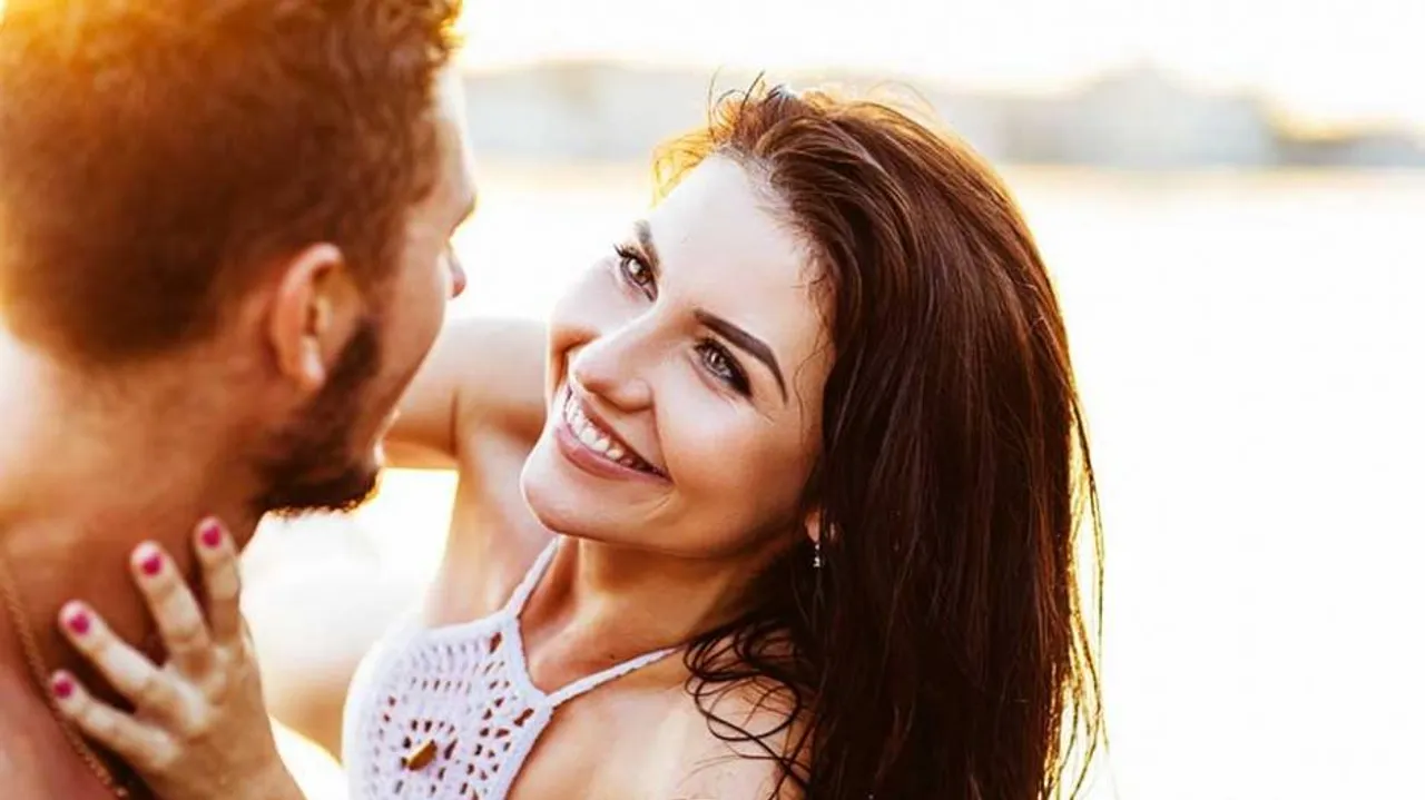 ଜାଣନ୍ତୁ କେଉଁ ପୁରୁଷଙ୍କ ପ୍ରତି ମହିଳା ହୋଇଥାନ୍ତି ବେଶି ଆକର୍ଷିତ