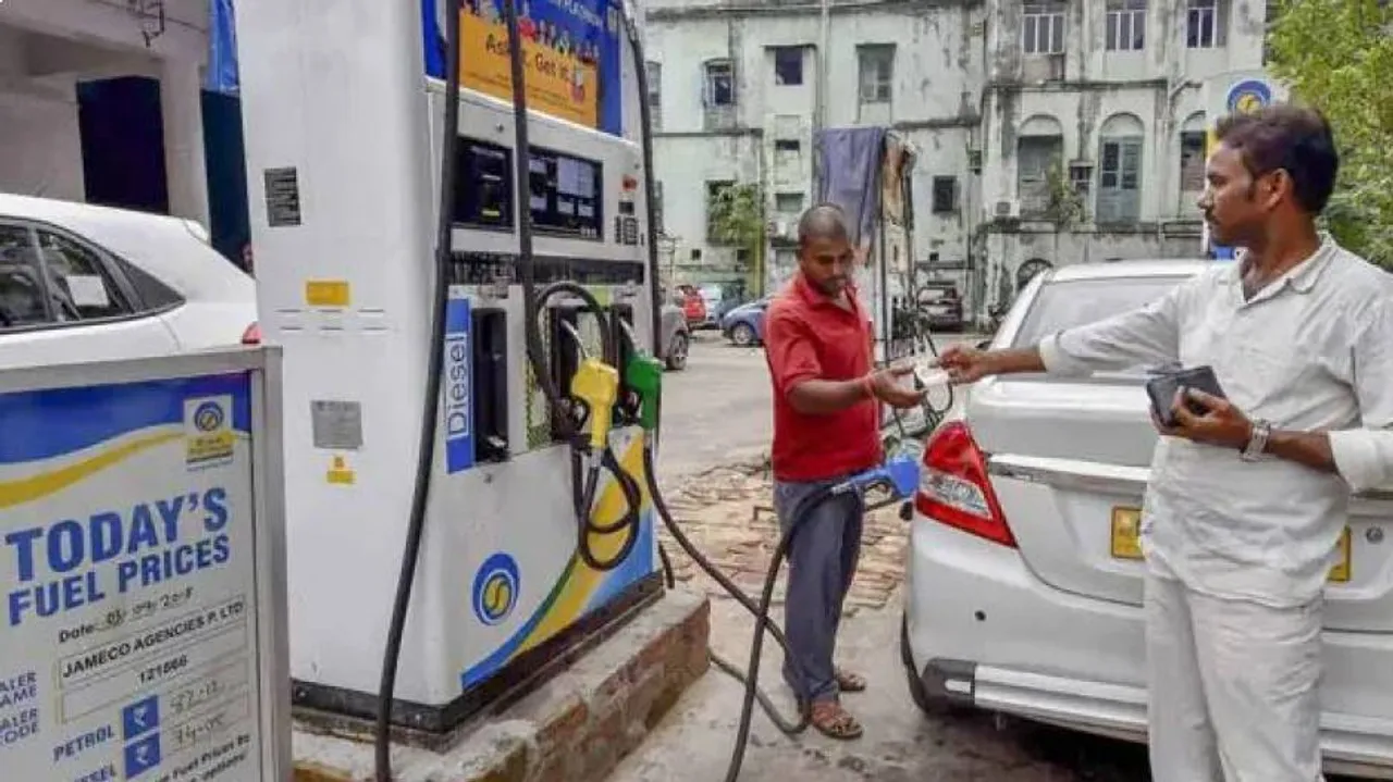 ୨ୟ ଦିନ ପାଇଁ କମିଲା ପେଟ୍ରୋଲ, ଡିଜେଲ ଦର