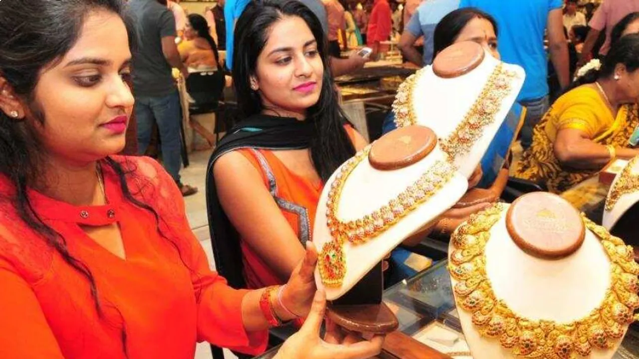 Women Buying Gold