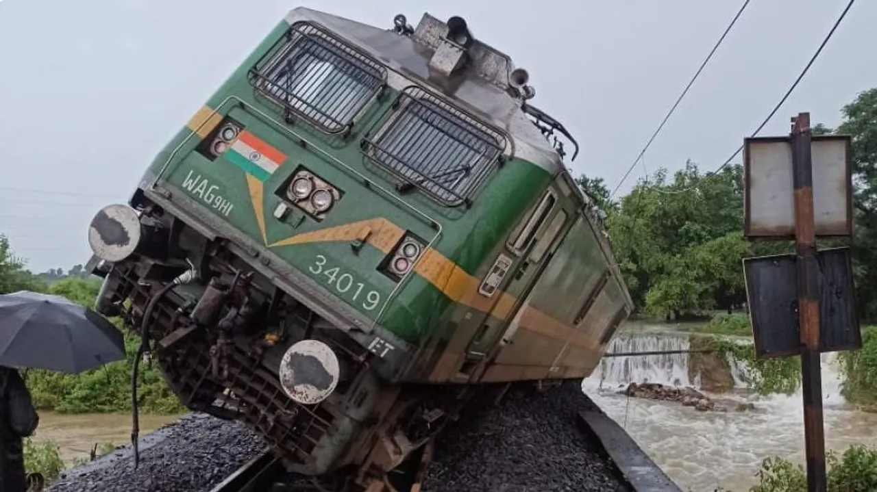 Goods Train Derails On Angul-Talcher Road  Route