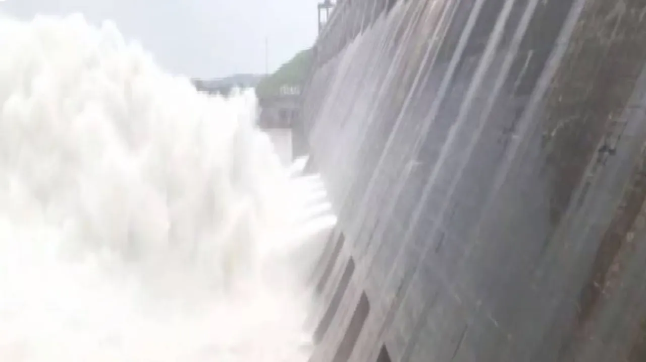 Hirakud Dam 