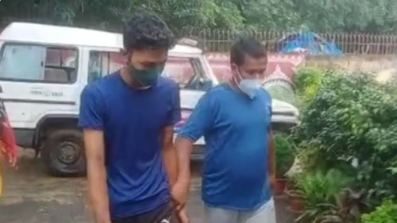 swiggy boy at dhauli police station