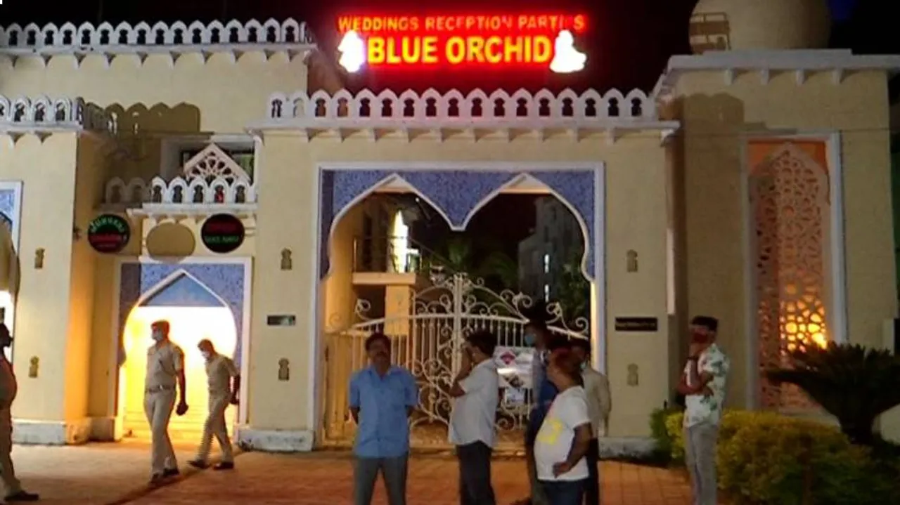 Youth Found Hanging Inside Kalyan Mandap